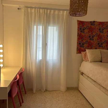 Homestay Cuki , Bano Privado Mairena del Aljarafe