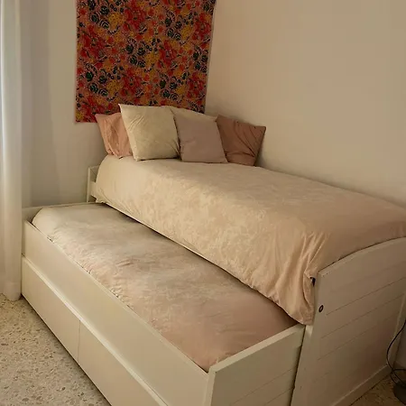 Homestay Cuki , Bano Privado Mairena del Aljarafe