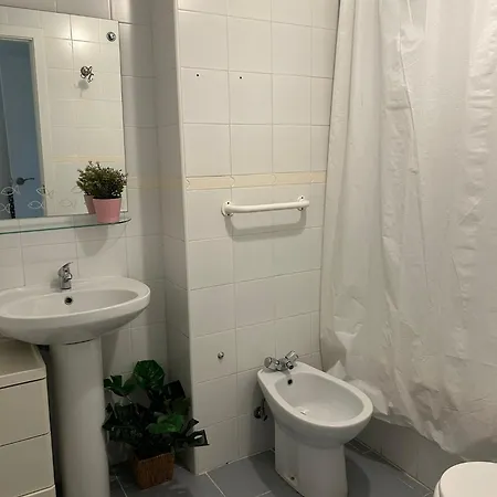 Homestay Cuki , Bano Privado Mairena del Aljarafe